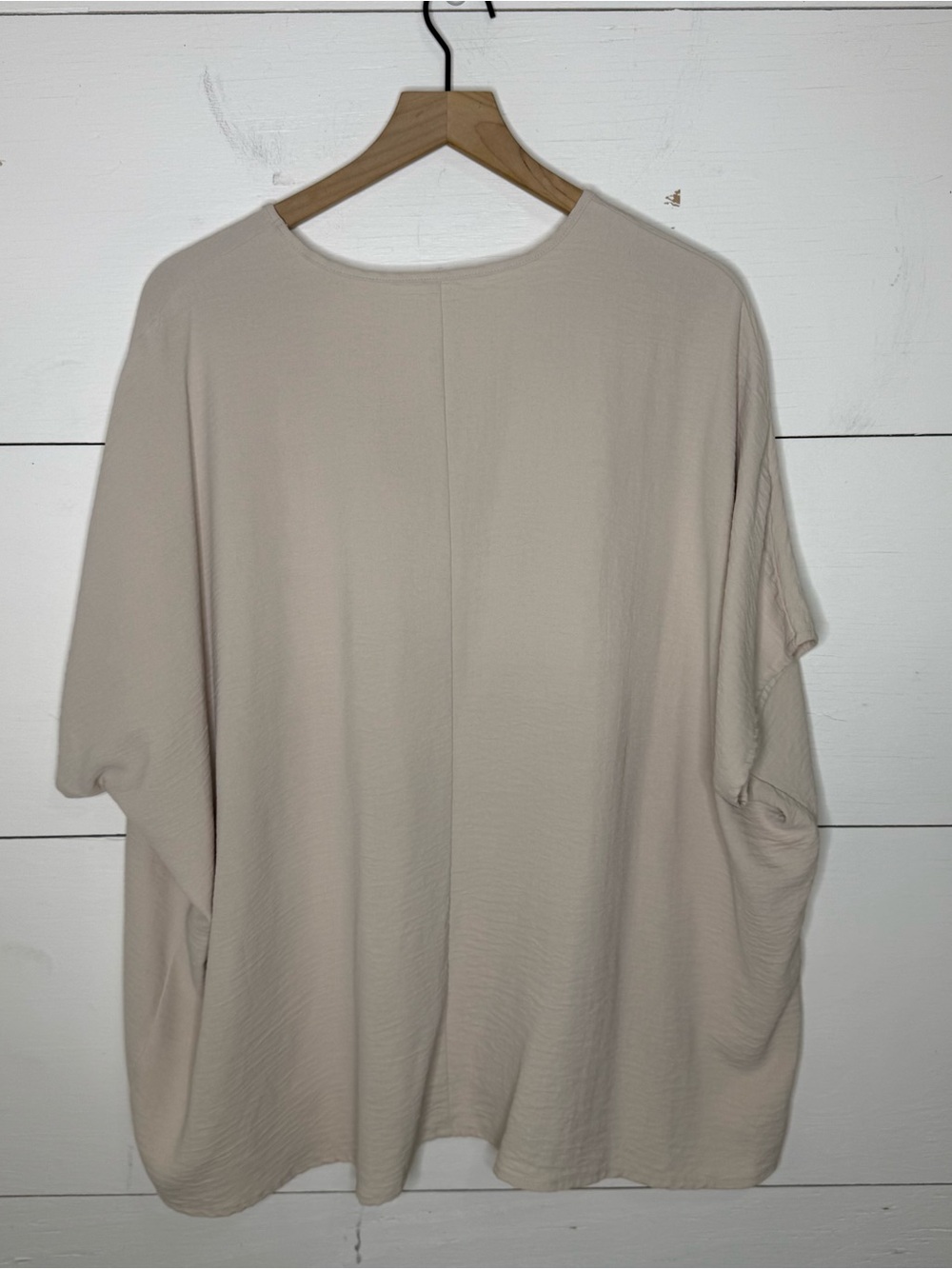 Zenana Outfitters • Cream V-Neck Pocket Tunic Size XL - Picture 5 of 5